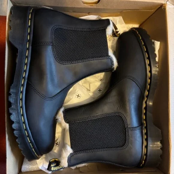 Dr. Martens Leonore 2976 Women's Faux Fur Lined Chelsea Boots, US 10 - Picture 2 of 7